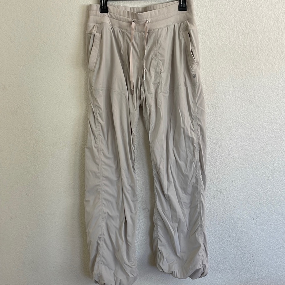 Lululemon lined dance pant size 10